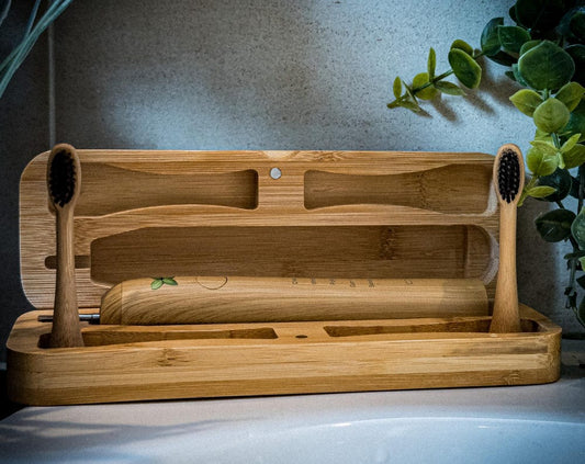 Bamboo travel box for electric toothbrush. Compatible with sonicare